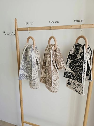 正韓EBA復古花紋針織圍巾 ( 7.7%羊毛)10